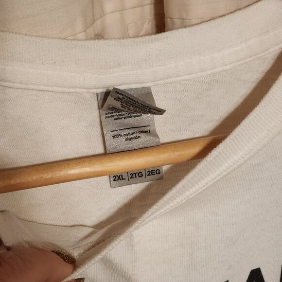 🐻 Midsommar Bear Suit IKEA Parody Graphic Tee White 2XL - Picture 4 of 6